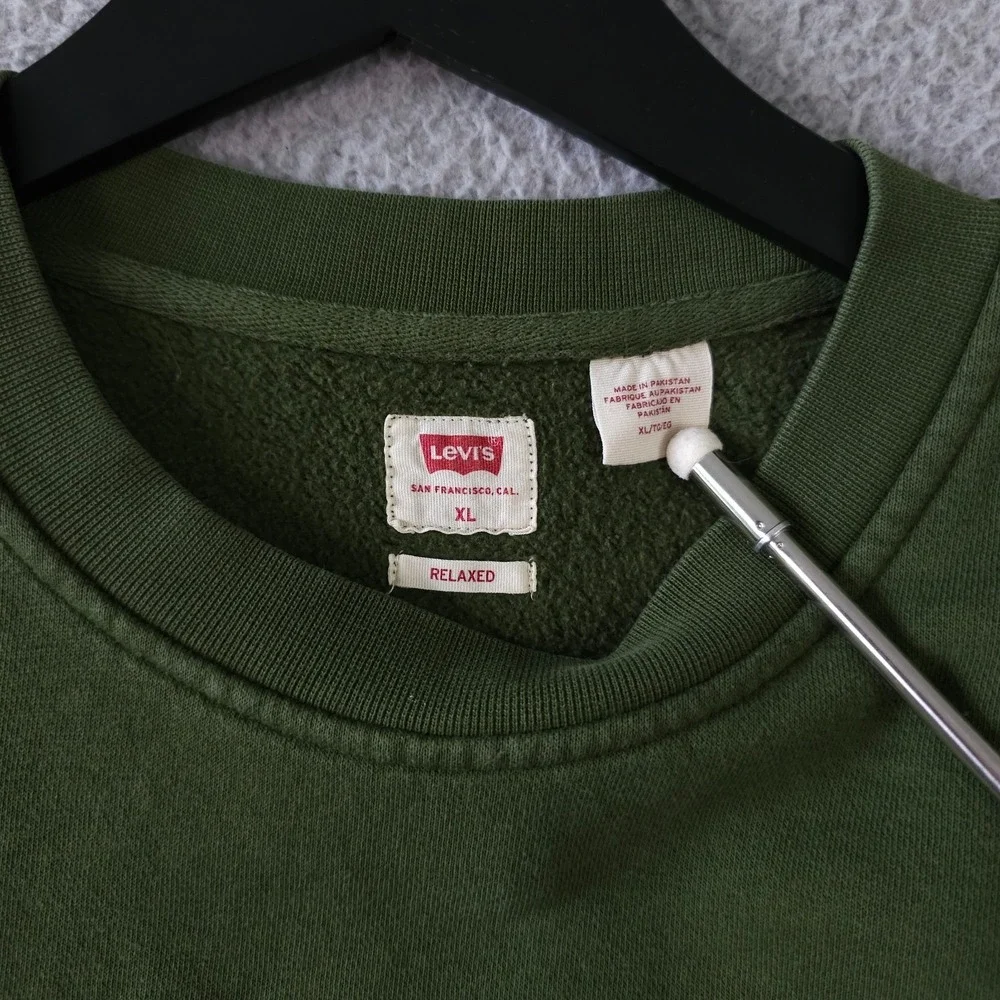 Levis Sweatshirt Mens XL Green Relaxed Fit Seasonal Crew Neck Pullover Fleece